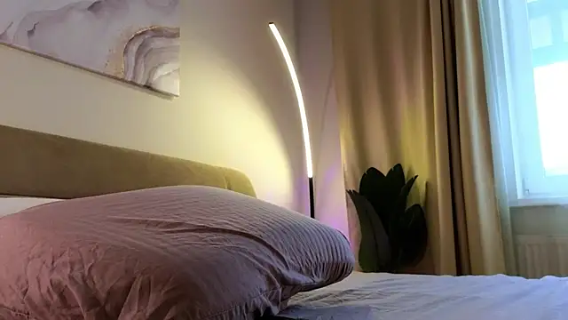 Eva Natsumi online show from 02-26-25, 12:38