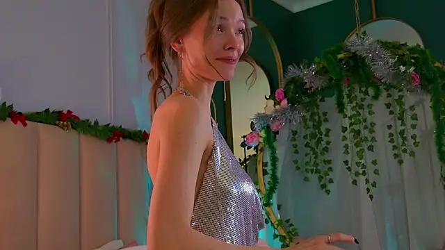 Eva Natsumi online show from 12-31-24, 03:31