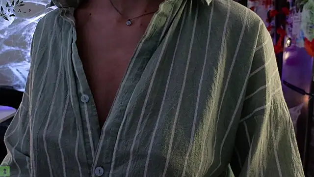 Eva Natsumi online show from 10-27-25, 05:14