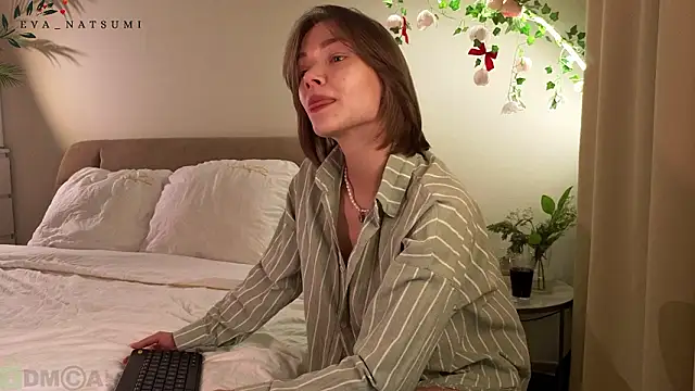 Snapshot of Eva_Natsumi chatting on 02-13-26, 12:16 Eva Natsumi online show from 02-13-26, 12:16