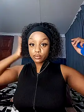 Queen-Chocolate online show from 10-30-25, 06:38