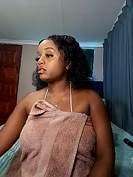 Queen-Chocolate online show from 02-08-26, 07:33