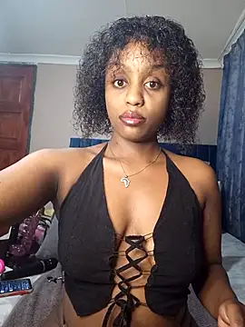 Queen-Chocolate online show from 03-09-25, 09:14