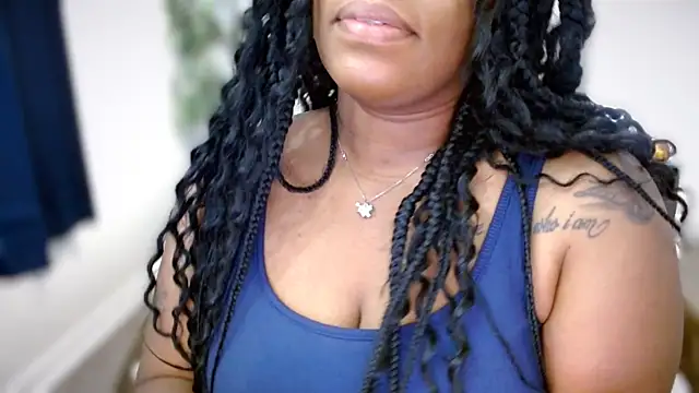 selena42 online show from 10-16-25, 04:04