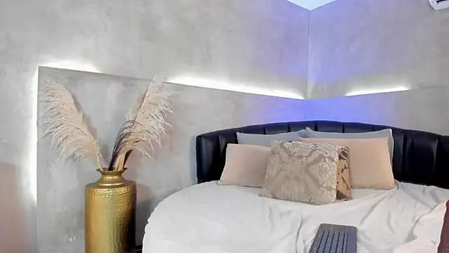 Nicol Lopez 1 online show from 01-18-26, 12:19