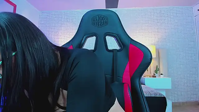 Snapshot of sara_parker069 chatting on 03-13-25, 02:49 sara parker069 online show from 03-13-25, 02:49