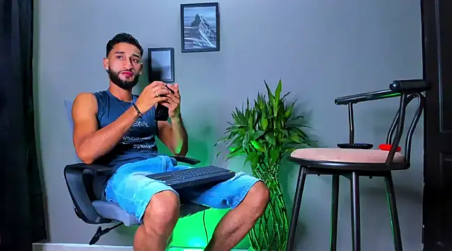 Damian 022 online show from 03-14-25, 09:54