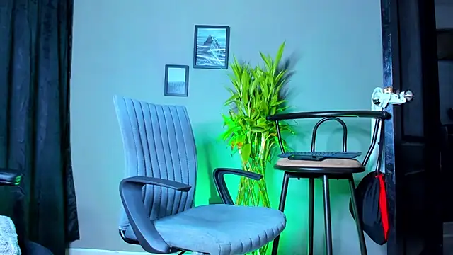 Damian 022 online show from 11-11-25, 11:27