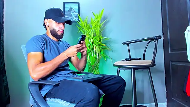 Damian 022 online show from 01-11-26, 06:04