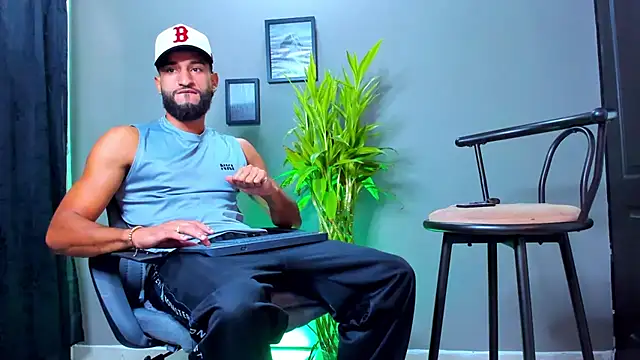 Damian 022 online show from 10-10-25, 07:04