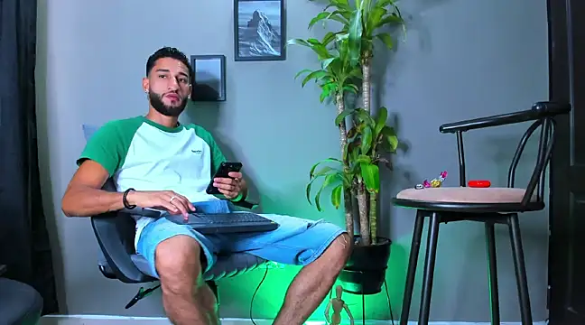 Damian 022 online show from 03-03-25, 04:58