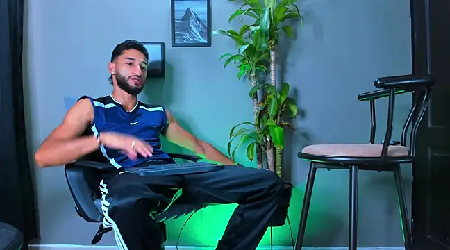 Damian 022 online show from 02-26-25, 01:43