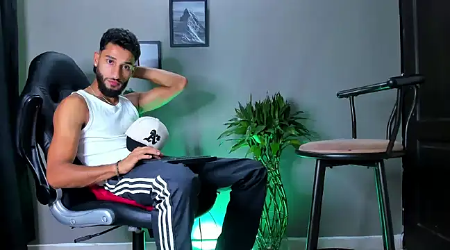 Damian 022 online show from 01-04-25, 04:01