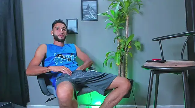 Damian 022 online show from 02-15-25, 12:37