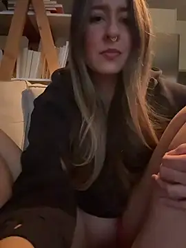 sophielove888 online show from 02-12-26, 12:21