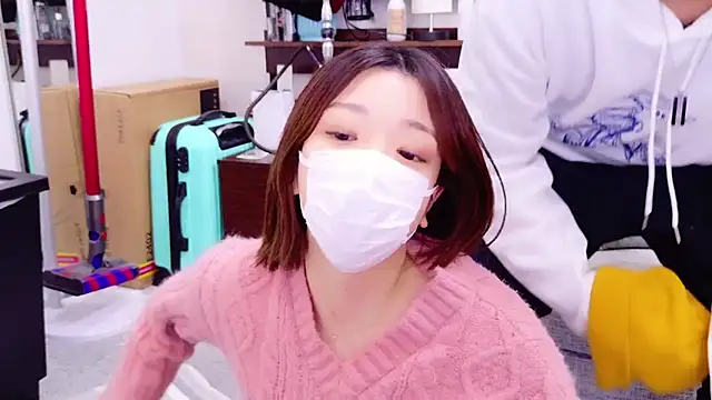 HaruruHappy online show from 12-28-24, 02:32