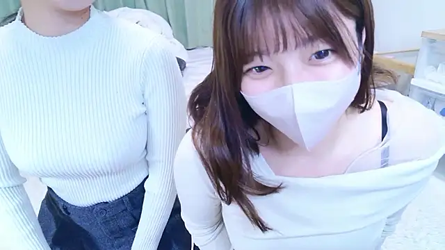 HaruruHappy online show from 11-17-25, 01:48