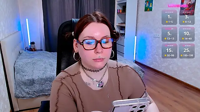 Snapshot of Blueberry-baby chatting on 07-23-26, 07:49 Blueberry-baby online show from 07-23-26, 07:49