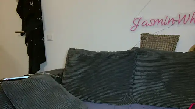 Jasmin-White online show from 03-24-26, 05:35