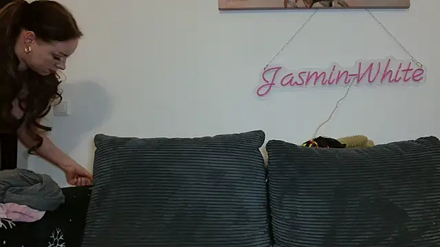 Jasmin-White online show from 02-24-26, 02:01