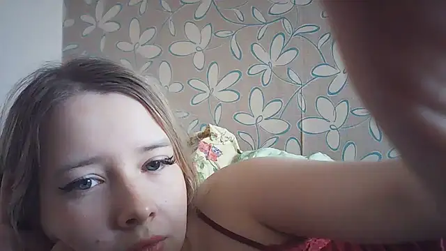 Snapshot of ViolaCandy chatting on 05-08-26, 06:39 ViolaCandy online show from 05-08-26, 06:39