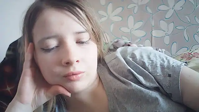 Snapshot of ViolaCandy chatting on 05-27-26, 04:53 ViolaCandy online show from 05-27-26, 04:53