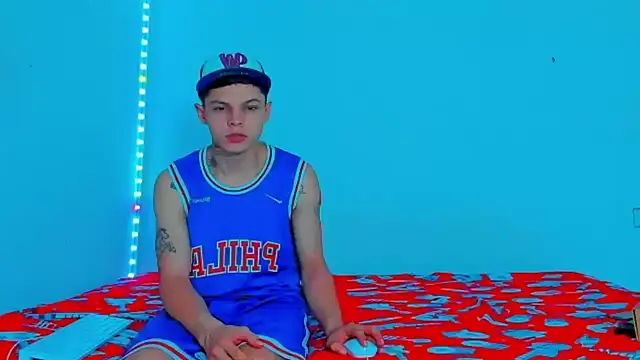 HOT boy2025 online show from 03-16-25, 11:15