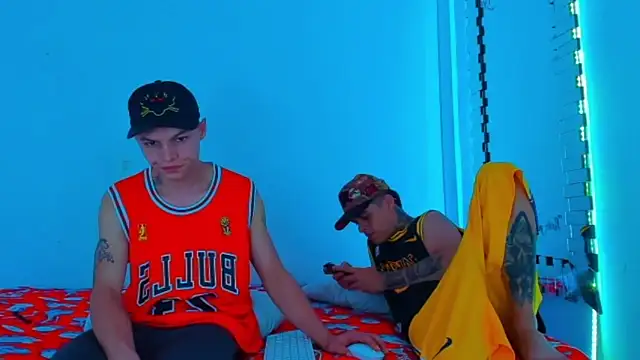 HOT boy2025 online show from 02-16-25, 10:44