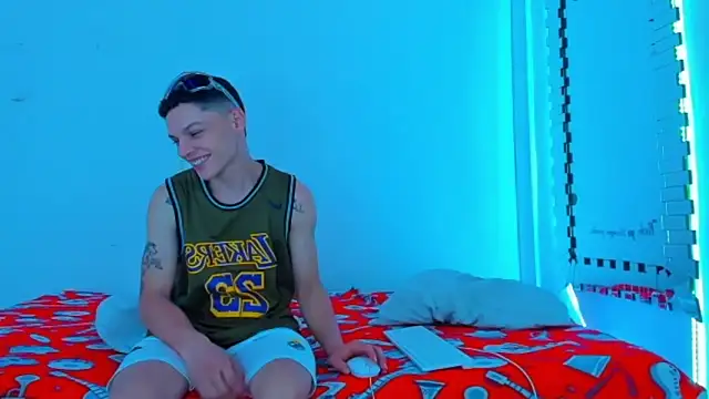 HOT boy2025 online show from 03-03-25, 10:20