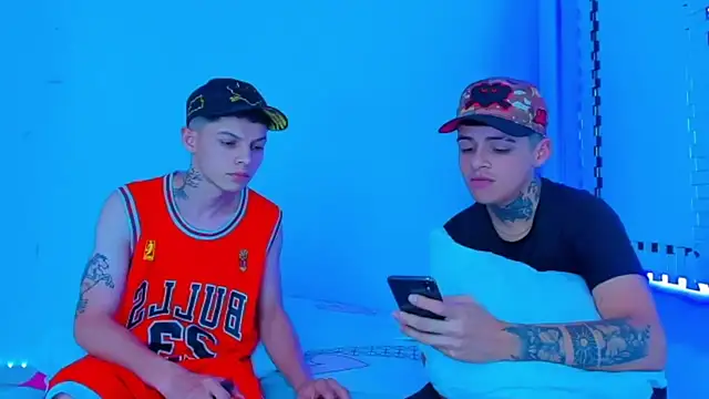 HOT boy2025 online show from 01-22-25, 09:21