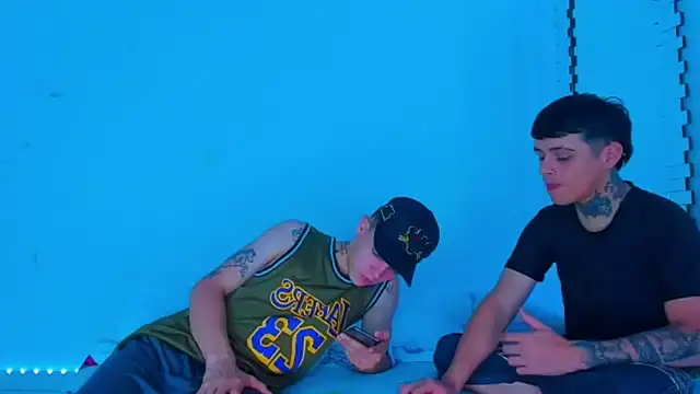 HOT boy2025 online show from 02-01-25, 12:29