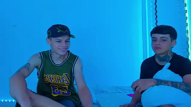 HOT boy2025 online show from 02-01-25, 03:30
