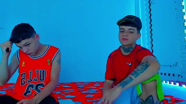 HOT boy2025 online show from 03-11-25, 09:26