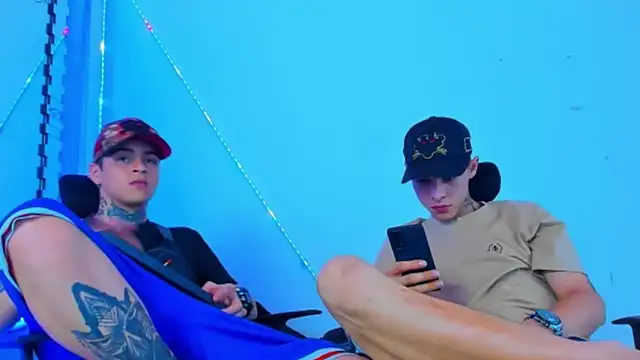 HOT boy2025 online show from 10-04-25, 11:06