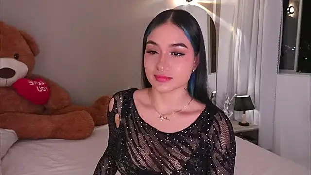 AnnyHizzle online show from 11-13-25, 01:42