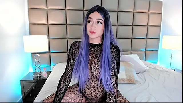 AnnyHizzle online show from 03-14-25, 01:27