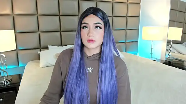 AnnyHizzle online show from 03-12-25, 09:24