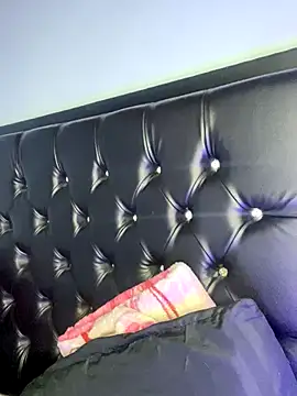 mailyreid online show from 10-16-25, 04:21