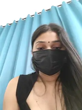 Snapshot of Sonam-378 chatting on 09-25-25, 06:08 Sonam-378 online show from 09-25-25, 06:08