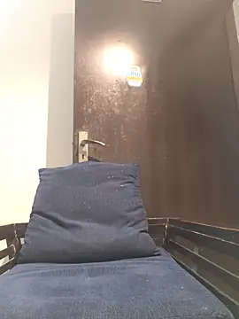 Snapshot of Sonam-378 chatting on 03-11-25, 05:46 Sonam-378 online show from 03-11-25, 05:46