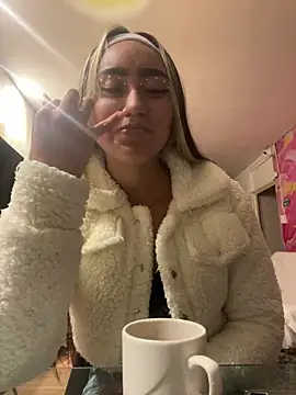 liaa 18 online show from 02-19-25, 04:44