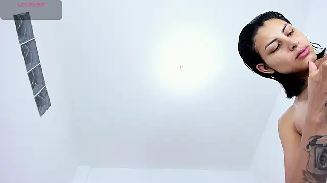 Tinny and Candy online show from 09-20-25, 10:20