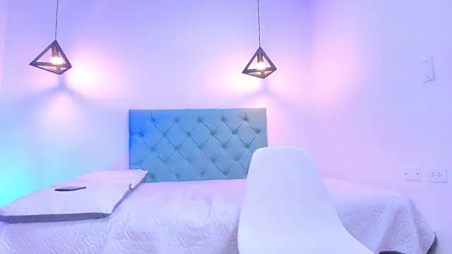 Tinny and Candy online show from 03-09-25, 02:10