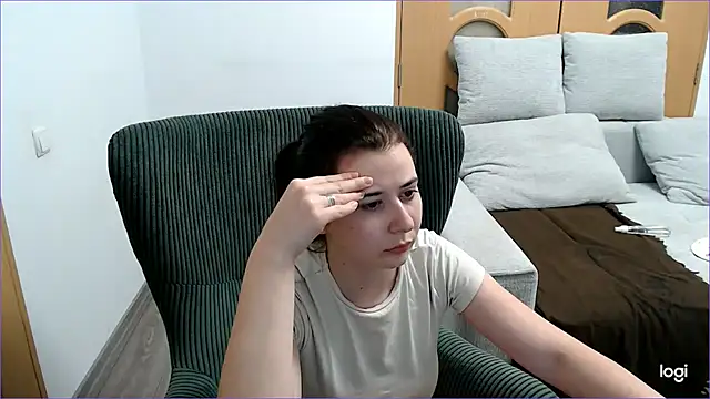 VioletaFlower7 online show from 02-16-26, 09:13