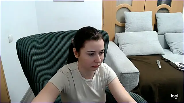 VioletaFlower7 online show from 02-16-26, 09:08