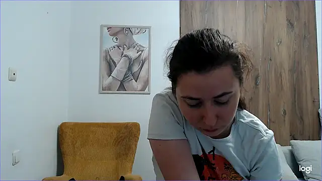 Snapshot of VioletaFlower7 chatting on 06-12-26, 11:52 VioletaFlower7 online show from 06-12-26, 11:52