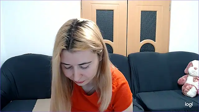 Snapshot of VioletaFlower7 chatting on 03-07-25, 09:40 VioletaFlower7 online show from 03-07-25, 09:40