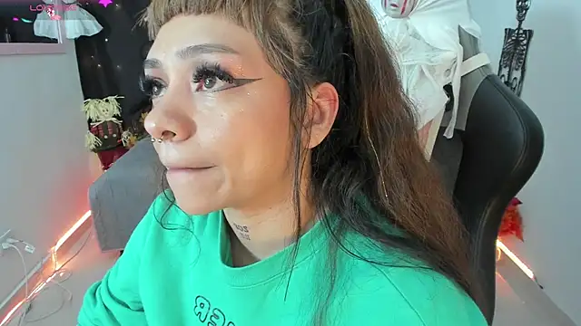 zoesullivan online show from 10-06-25, 10:27