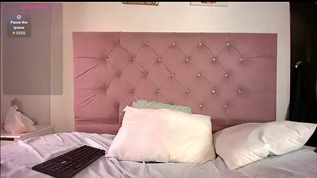Dakota Harriss online show from 05-21-26, 12:02