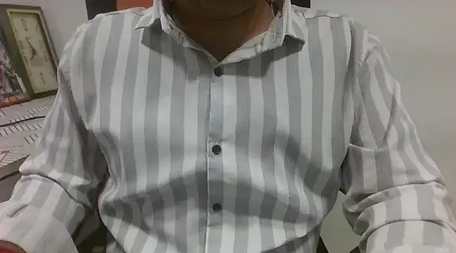 Snapshot of indianbull3684 chatting on 01-07-25, 02:30 indianbull3684 online show from 01-07-25, 02:30